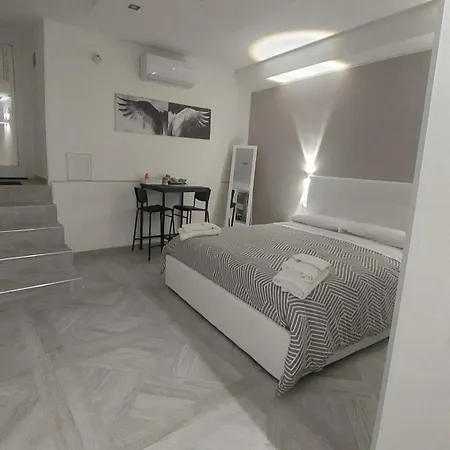 La Corte Guest House Bari Exterior photo